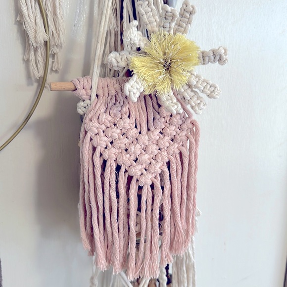 Modern »-»MaCrÄmË DeCoR«—« bOhO sTyLe | Woven Fiber Art | Multi-use Embellish - Picture 4 of 15